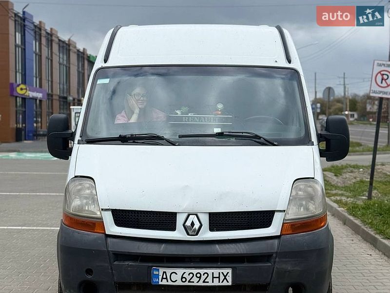Вантажний фургон Renault Master 2006 в Луцьку