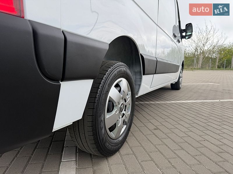 Грузовой фургон Renault Master 2021 в Дубно