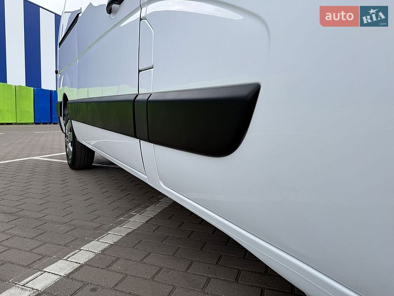 Грузовой фургон Renault Master 2021 в Дубно