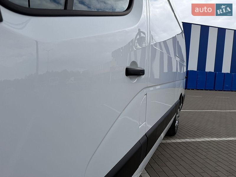 Грузовой фургон Renault Master 2021 в Дубно