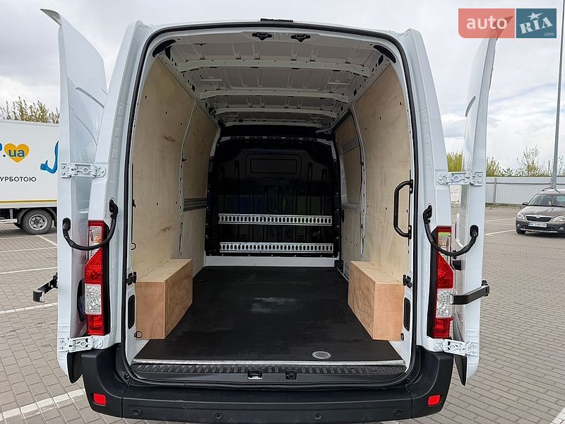 Грузовой фургон Renault Master 2021 в Дубно