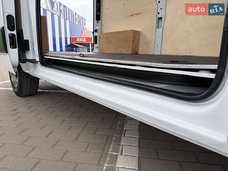 Грузовой фургон Renault Master 2021 в Дубно