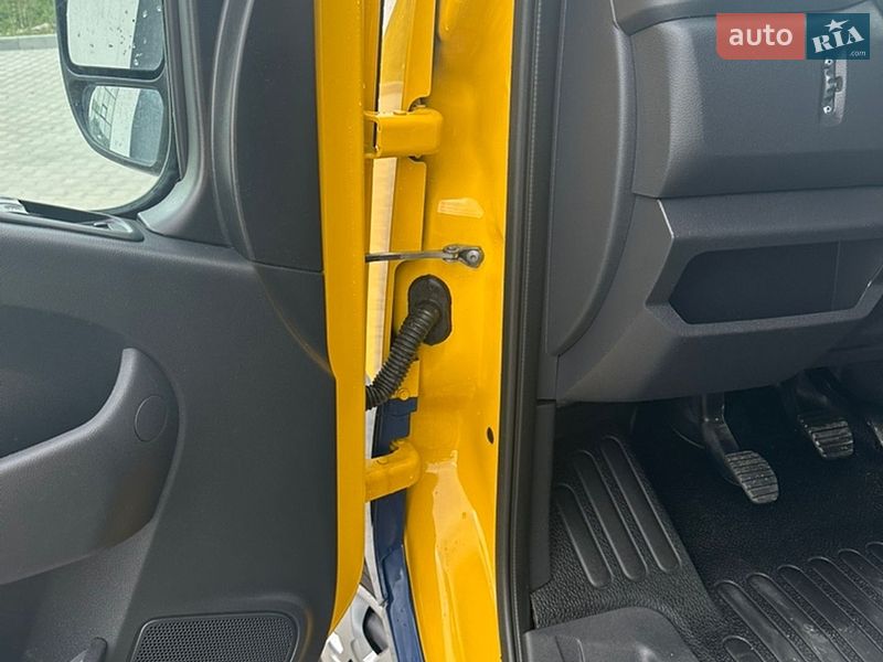 Грузовой фургон Renault Master 2020 в Львове