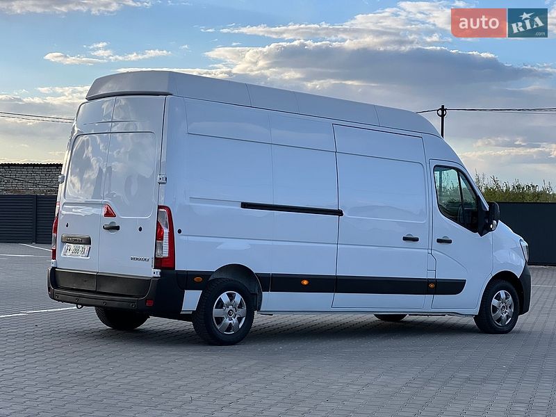 Вантажний фургон Renault Master 2021 в Дубні