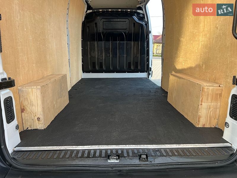 Вантажний фургон Renault Master 2021 в Дубні