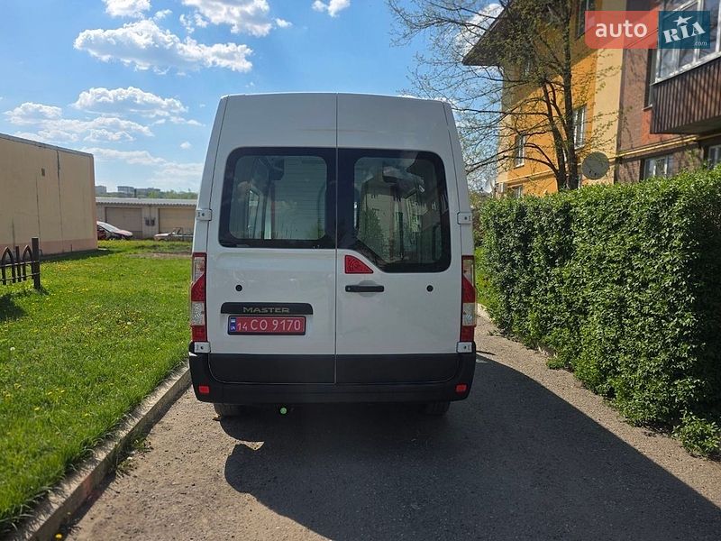 Вантажний фургон Renault Master 2022 в Харкові