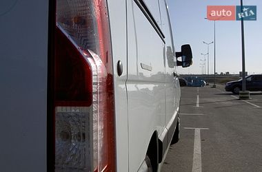 Вантажний фургон Renault Master 2017 в Львові