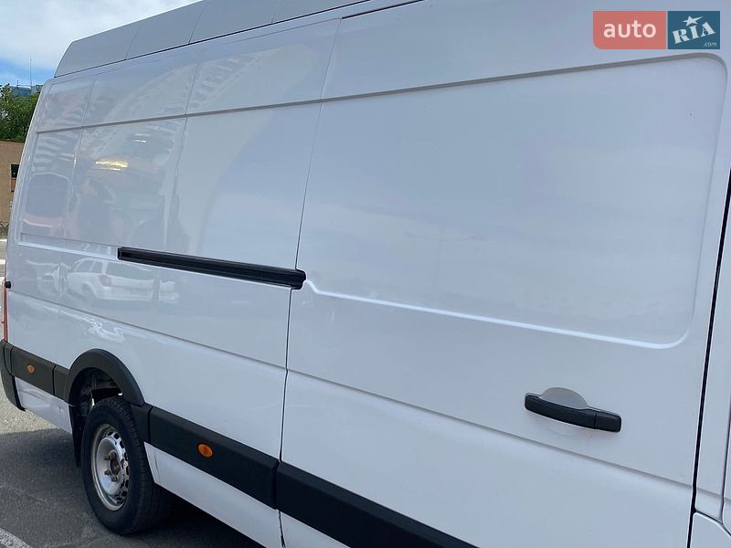 Грузовой фургон Renault Master 2020 в Киеве