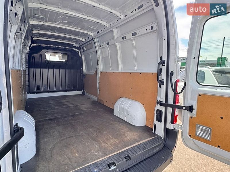 Грузовой фургон Renault Master 2022 в Киеве