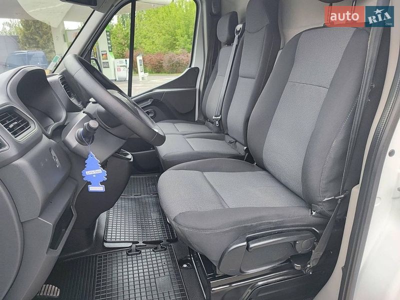 Грузовой фургон Renault Master 2020 в Каменском