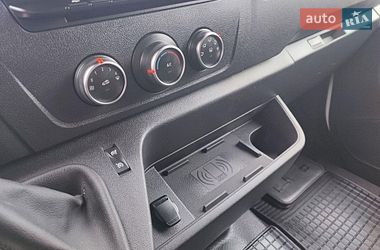 Грузовой фургон Renault Master 2020 в Каменском