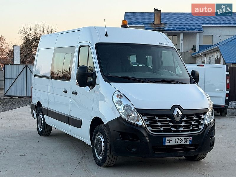 Грузопассажирский фургон Renault Master 2016 в Дубно