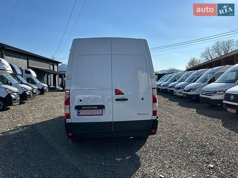 Грузовой фургон Renault Master 2018 в Хусте