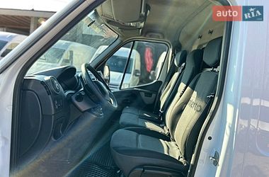 Грузовой фургон Renault Master 2018 в Хусте