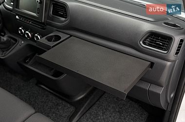 Вантажний фургон Renault Master 2020 в Дубні
