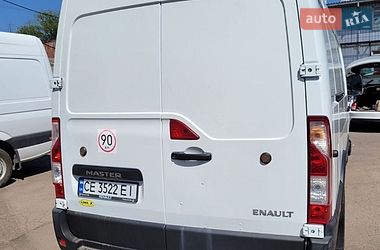 Вантажний фургон Renault Master 2015 в Чернівцях