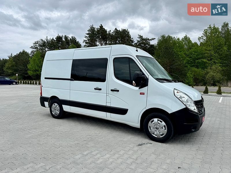 Вантажопасажирський фургон Renault Master 2017 в Ковелі