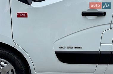 Вантажопасажирський фургон Renault Master 2017 в Ковелі