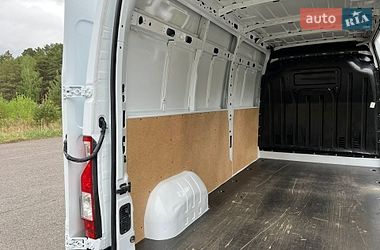 Вантажний фургон Renault Master 2023 в Ковелі