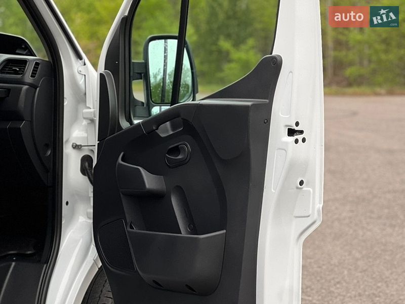 Вантажний фургон Renault Master 2023 в Ковелі