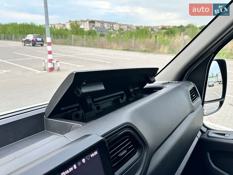 Грузовой фургон Renault Master 2021 в Дубно