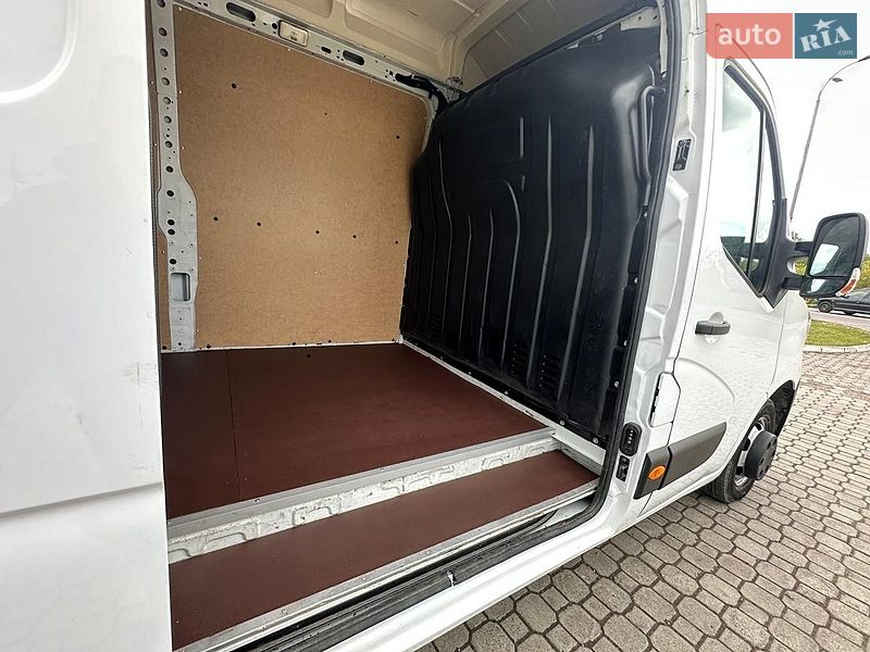 Грузовой фургон Renault Master 2021 в Киеве