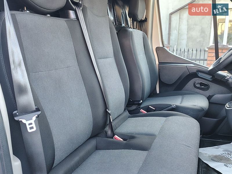 Вантажний фургон Renault Master 2022 в Дубні
