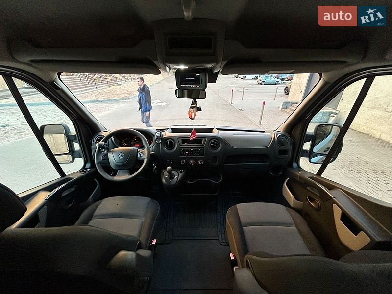Минивэн Renault Master 2013 в Киеве