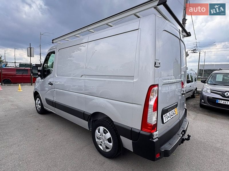 Грузовой фургон Renault Master 2017 в Киеве