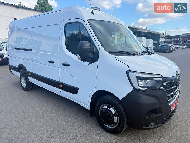 Грузовой фургон Renault Master 2021 в Луцке