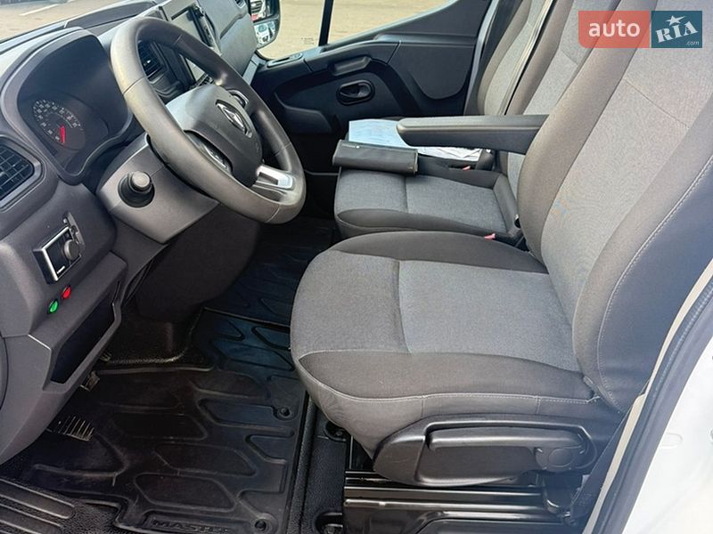 Грузовой фургон Renault Master 2021 в Луцке