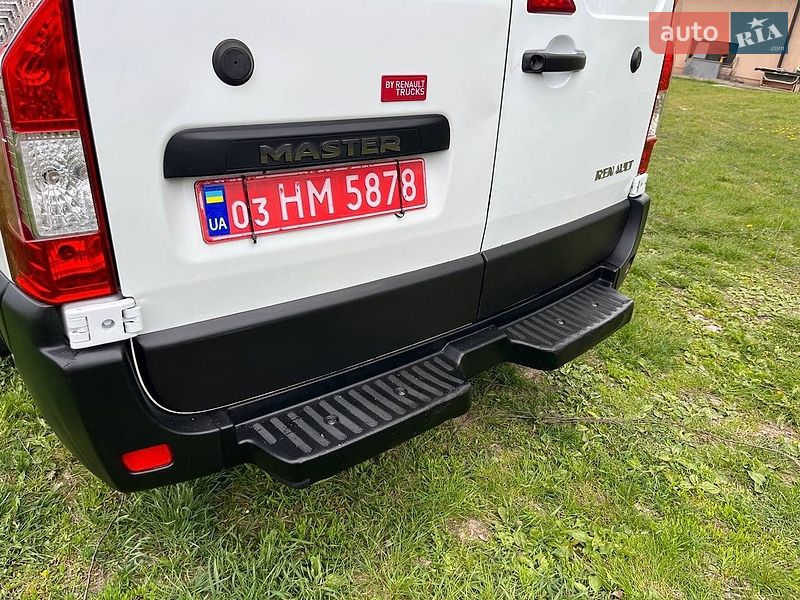 Вантажний фургон Renault Master 2018 в Дубні