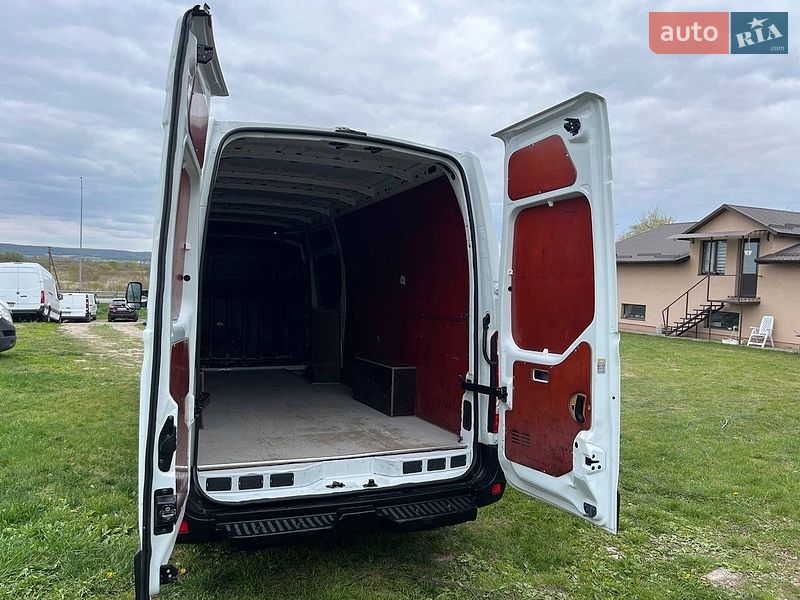 Вантажний фургон Renault Master 2018 в Дубні