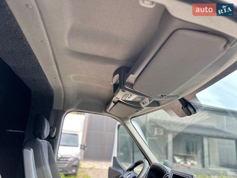 Тентованый Renault Master 2021 в Хусте