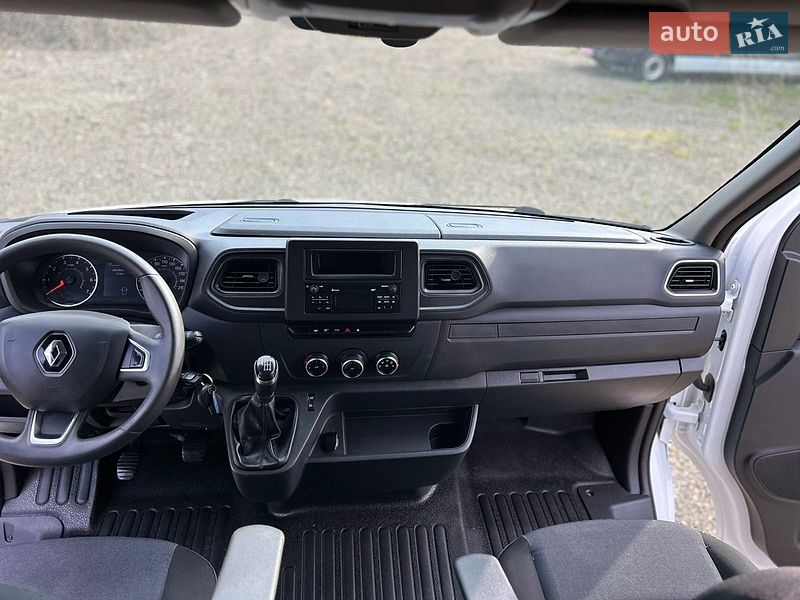 Тентованый Renault Master 2021 в Хусте