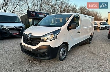 Вантажний фургон Renault Master 2018 в Рівному