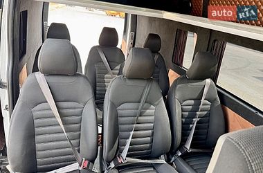 Грузопассажирский фургон Renault Master 2019 в Калуше