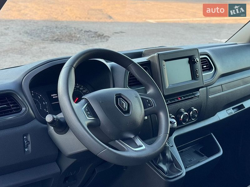 Вантажний фургон Renault Master 2021 в Дубні