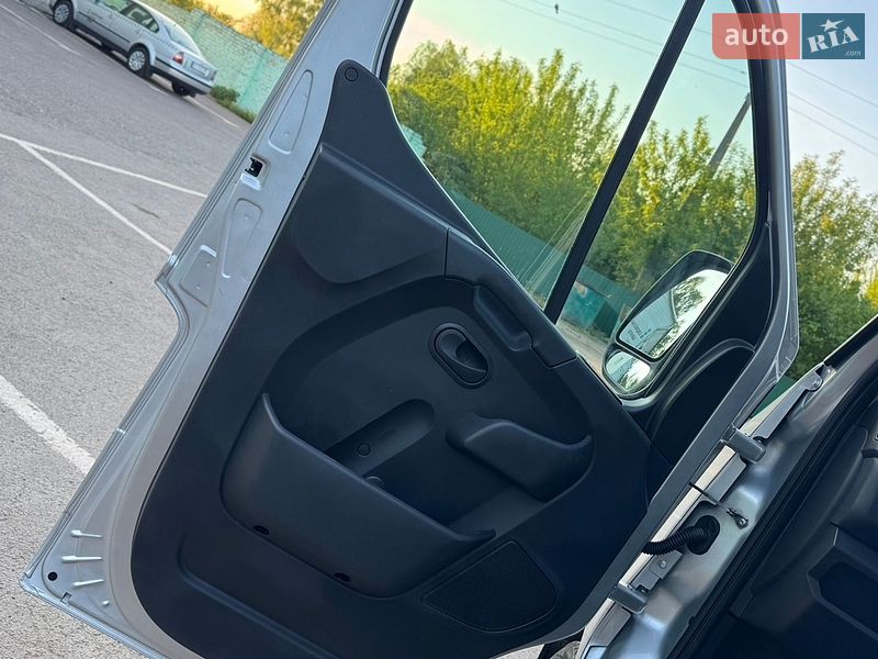 Вантажний фургон Renault Master 2021 в Дубні