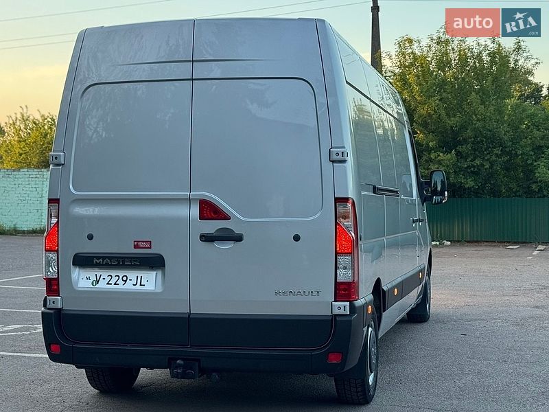 Грузовой фургон Renault Master 2018 в Дубно