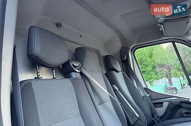 Грузовой фургон Renault Master 2018 в Дубно