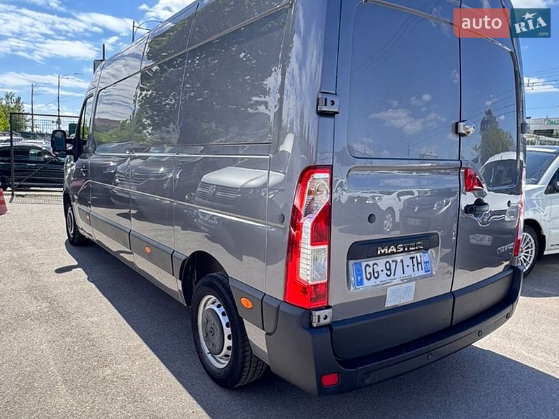 Грузовой фургон Renault Master 2022 в Киеве