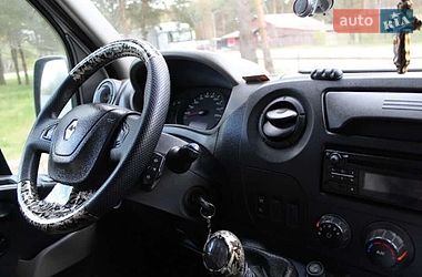 Вантажний фургон Renault Master 2016 в Ковелі
