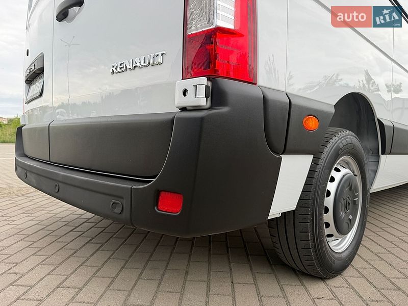 Грузовой фургон Renault Master 2023 в Дубно