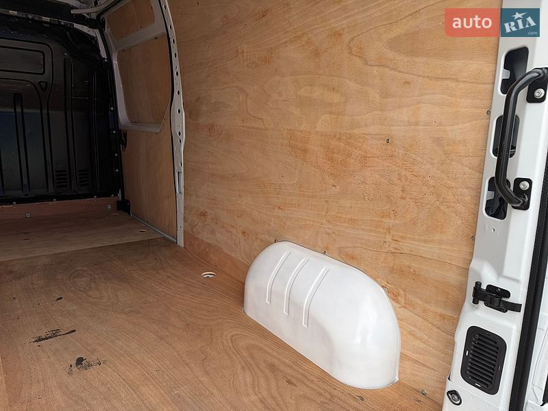 Грузовой фургон Renault Master 2023 в Дубно