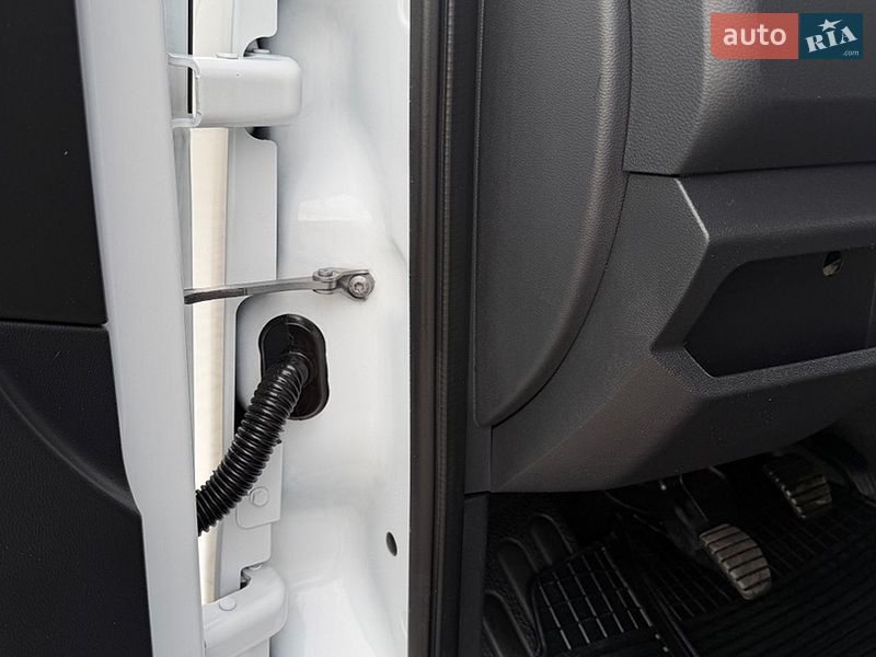Грузовой фургон Renault Master 2023 в Дубно
