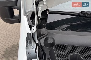 Грузовой фургон Renault Master 2023 в Дубно