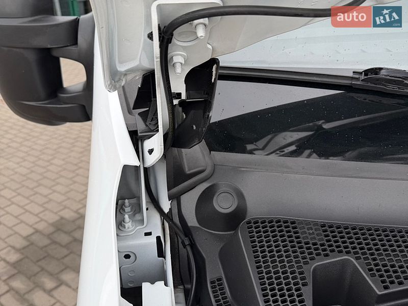 Грузовой фургон Renault Master 2023 в Дубно