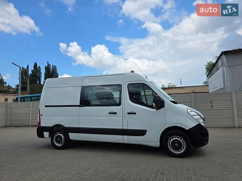 Грузопассажирский фургон Renault Master 2017 в Одессе