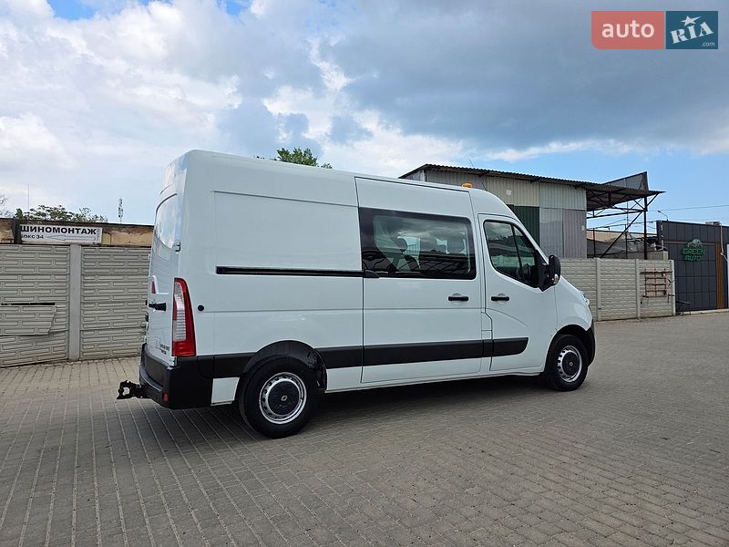 Грузопассажирский фургон Renault Master 2017 в Одессе